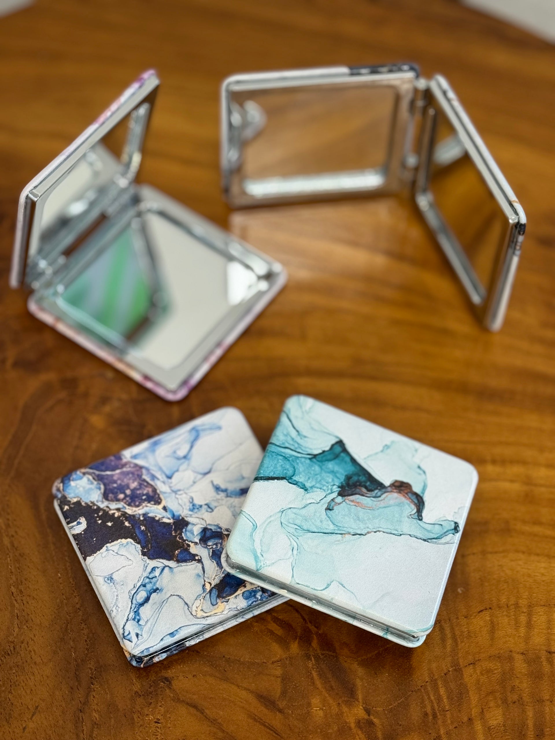 Dual Sided Compact Mirror | Marbled