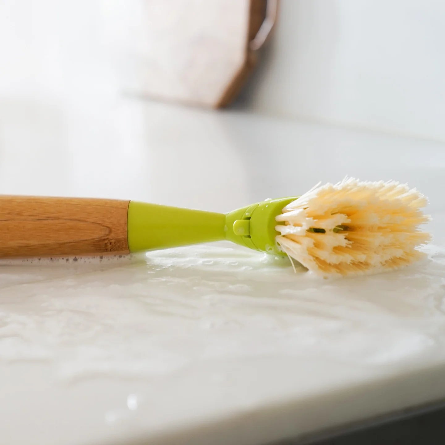 Suds Up | Soap-Dispensing Dish Brush