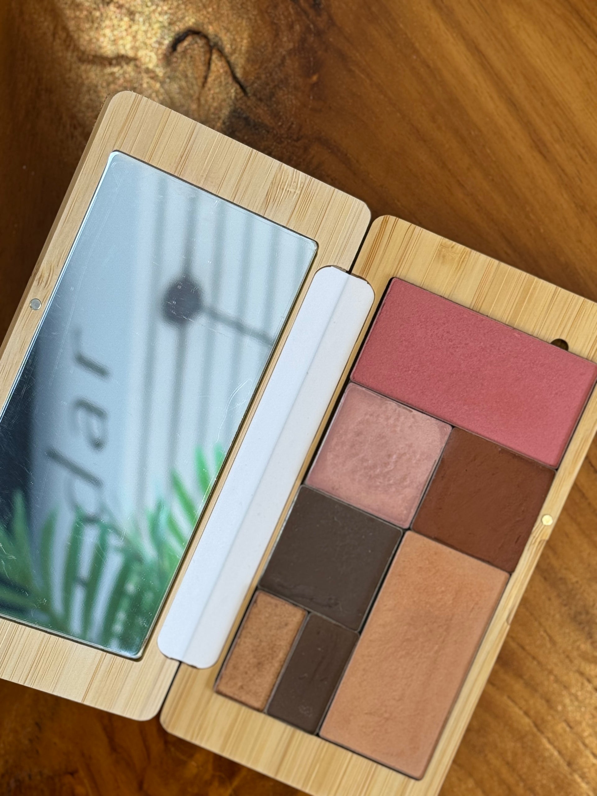 Capsule Palette (NEW) | Refillable Cosmetics Case